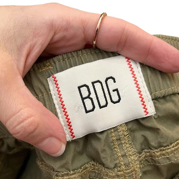 Urban Outfitters BDG Y2K Cargo Pants XS Green Straight Leg Grunge Casual Army - Picture 6 of 12